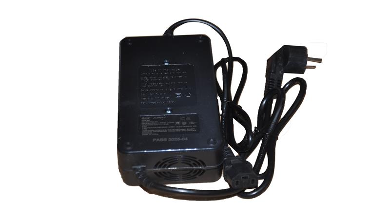 ŞARJ CİHAZI (MT3 PRO-X)